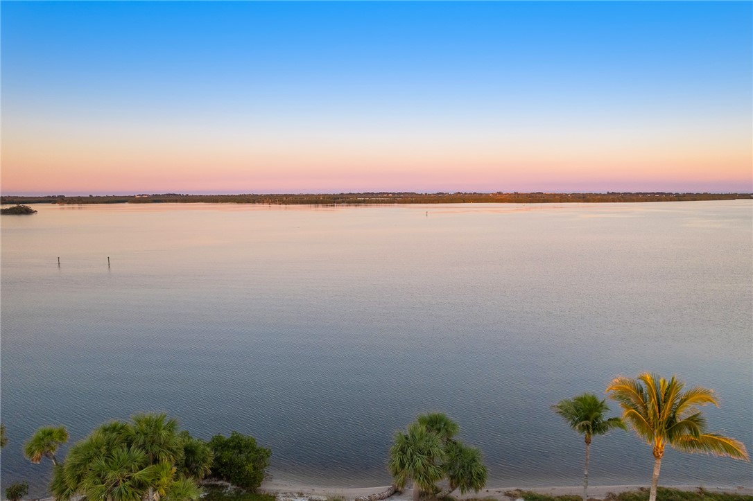 9560 Riverside Drive Sebastian, FL 32958 - Photo 25 of 32 Gallery Image 25