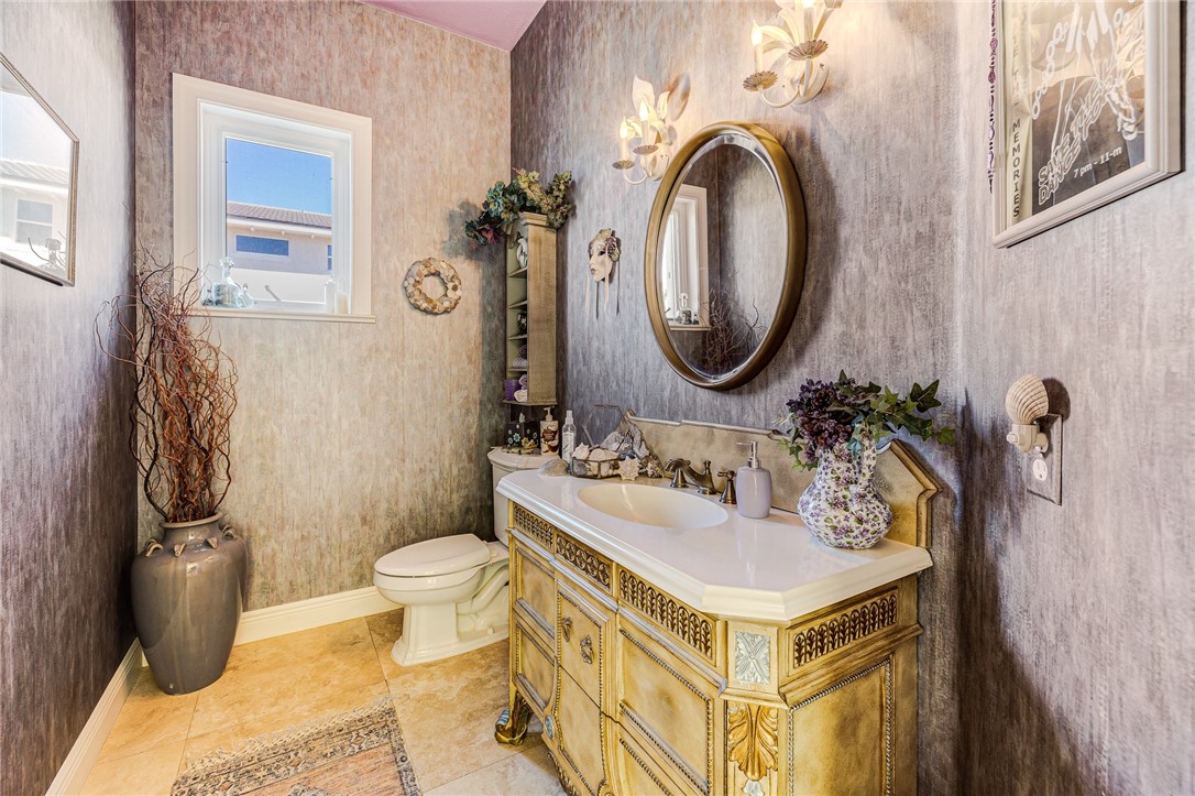 9560 Riverside Drive Sebastian, FL 32958 - Photo 7 of 32 Gallery Image 7
