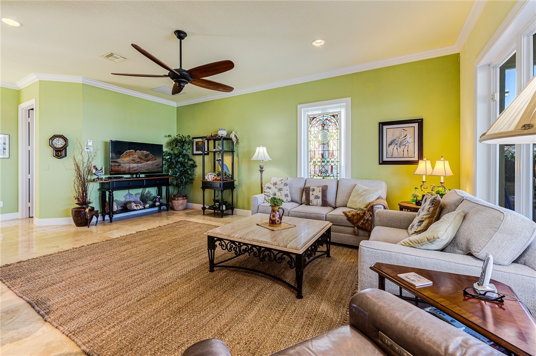 9560 Riverside Drive Sebastian, FL 32958 - Photo 8 of 32 Gallery Image 8