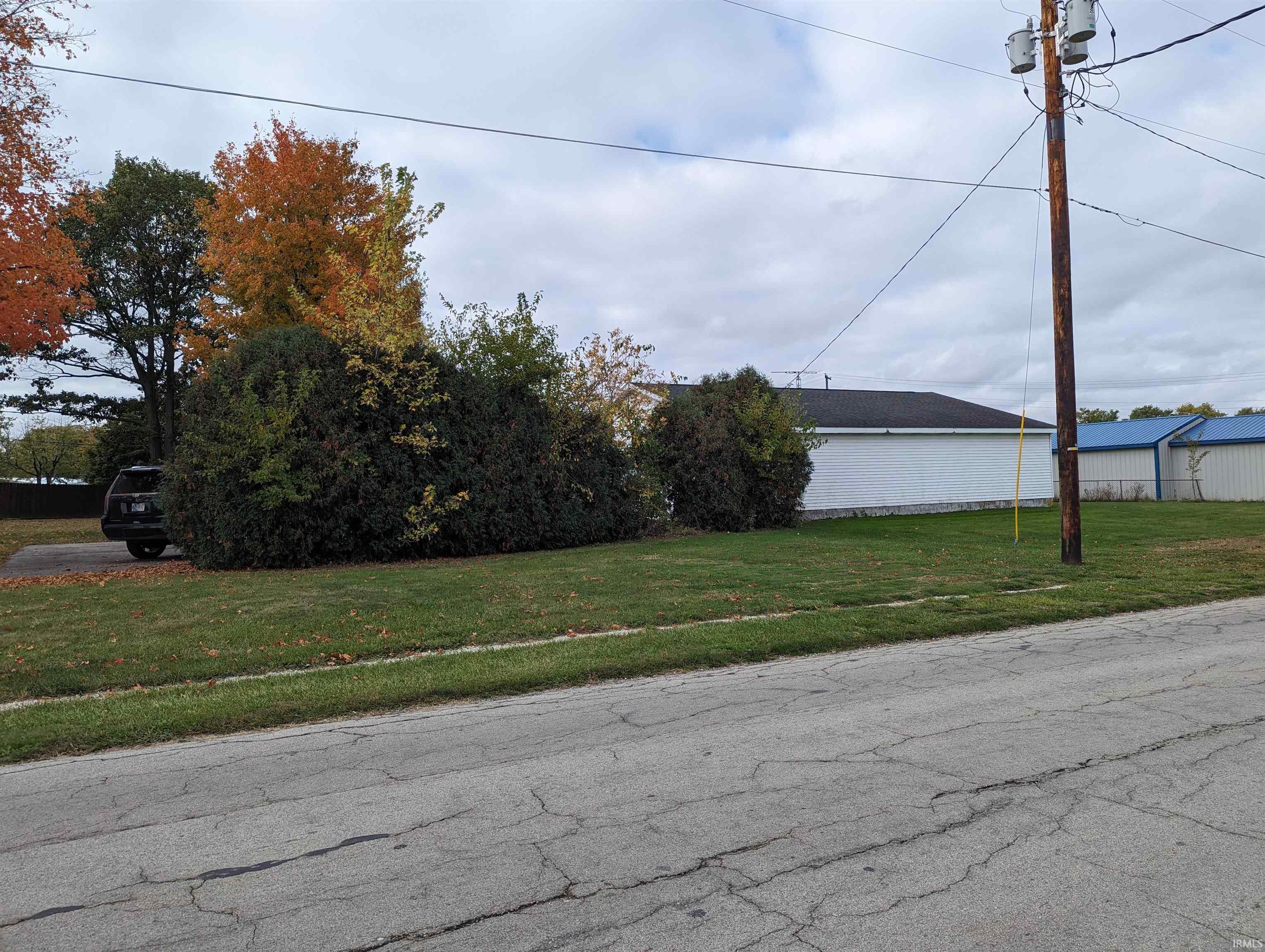 205 West Deerfield Road Union City, IN 47390 - Photo 5 of 12