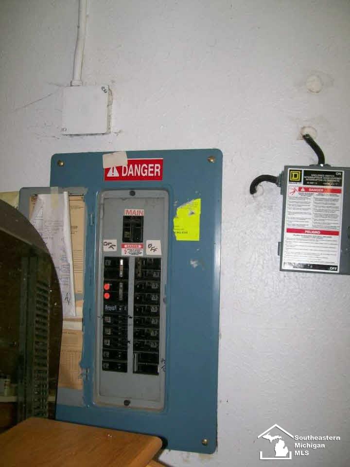 4222 Clegg Road Lambertville, MI 48144 - Photo 17 of 19 circuit breakers
