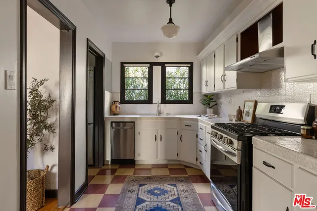 $1,598,000 | 1506 Linda Rosa Avenue, Los Angeles, CA 90041