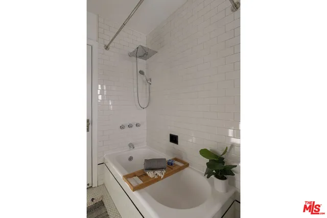 $1,598,000 | 1506 Linda Rosa Avenue, Los Angeles, CA 90041