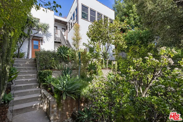 $1,598,000 | 1506 Linda Rosa Avenue, Los Angeles, CA 90041