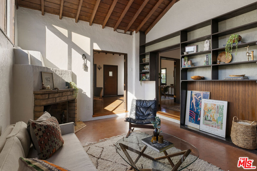 1506 Linda Rosa Avenue Los Angeles, CA 90041 - Photo 9 of 27