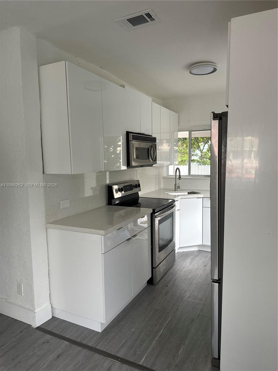 1812 Northwest 64th Street Miami, FL 33147 - Photo 48 of 60