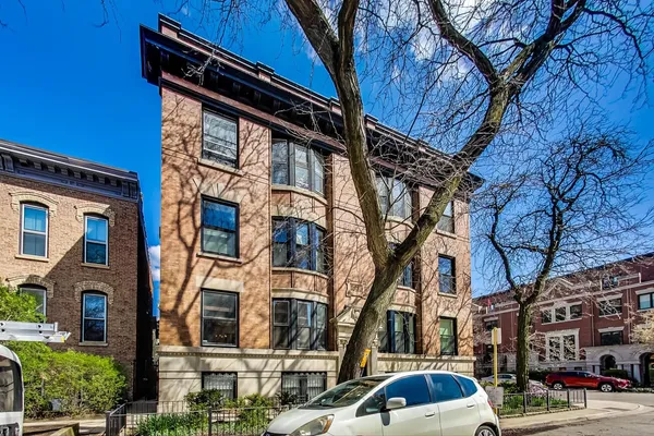 $4,000 | 2101 North Hudson Avenue, Unit 3, Chicago, IL 60614