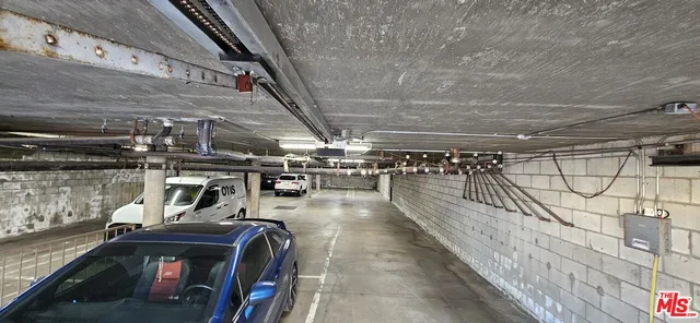 $3,495 | 2349 South Bentley Avenue, Unit 3, Los Angeles, CA 90064