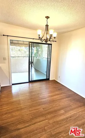 a close view of sink