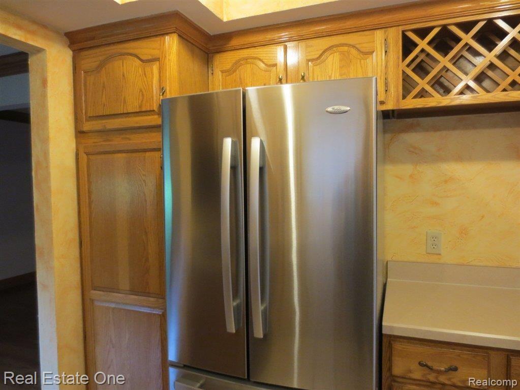 997 Hampstead Lane Rochester, MI 48309 - Photo 5 of 14 KITCHEN