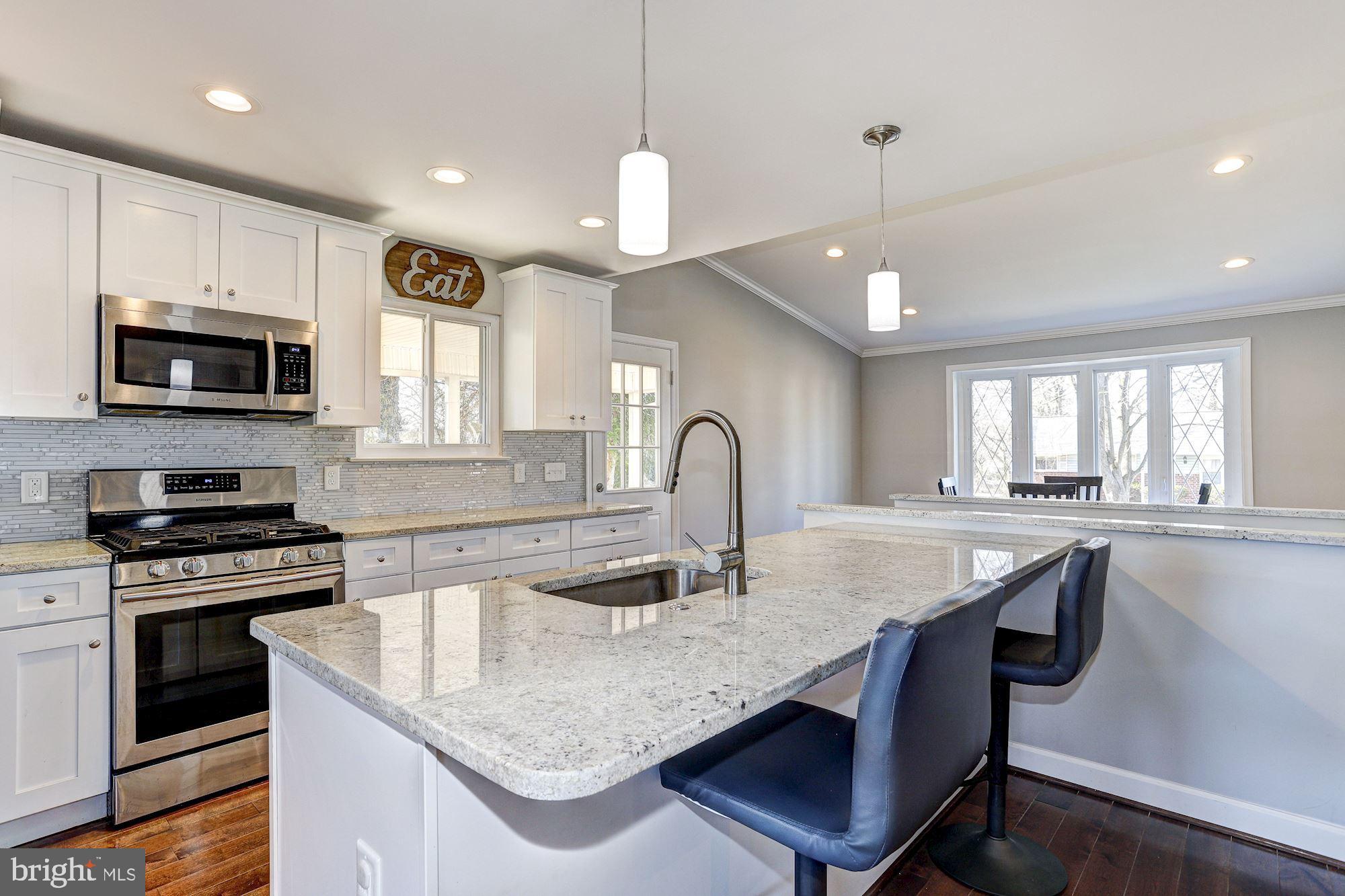 8802 Sonya Road Randallstown, MD 21133 - Photo 3 of 34 Chefs Eat-in Kitchen