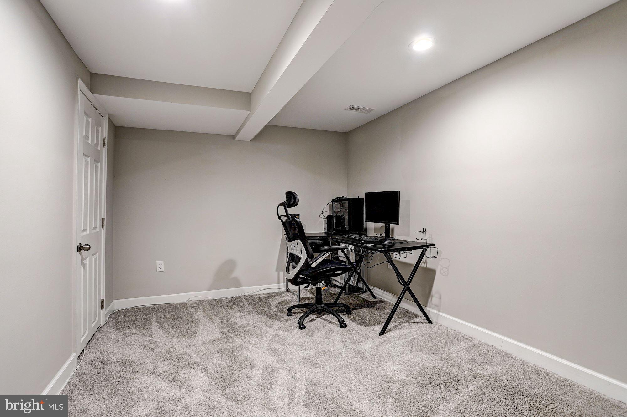 8802 Sonya Road Randallstown, MD 21133 - Photo 25 of 34 Private Office