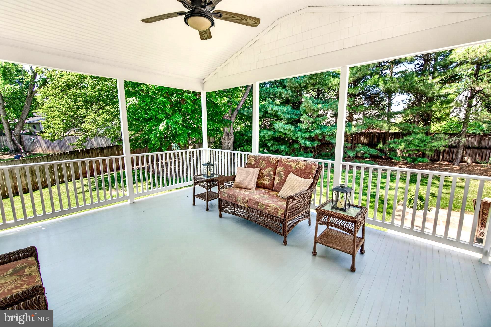 17212 Whites Road Poolesville, MD 20837 - Photo 12 of 104 Room for the big family table
