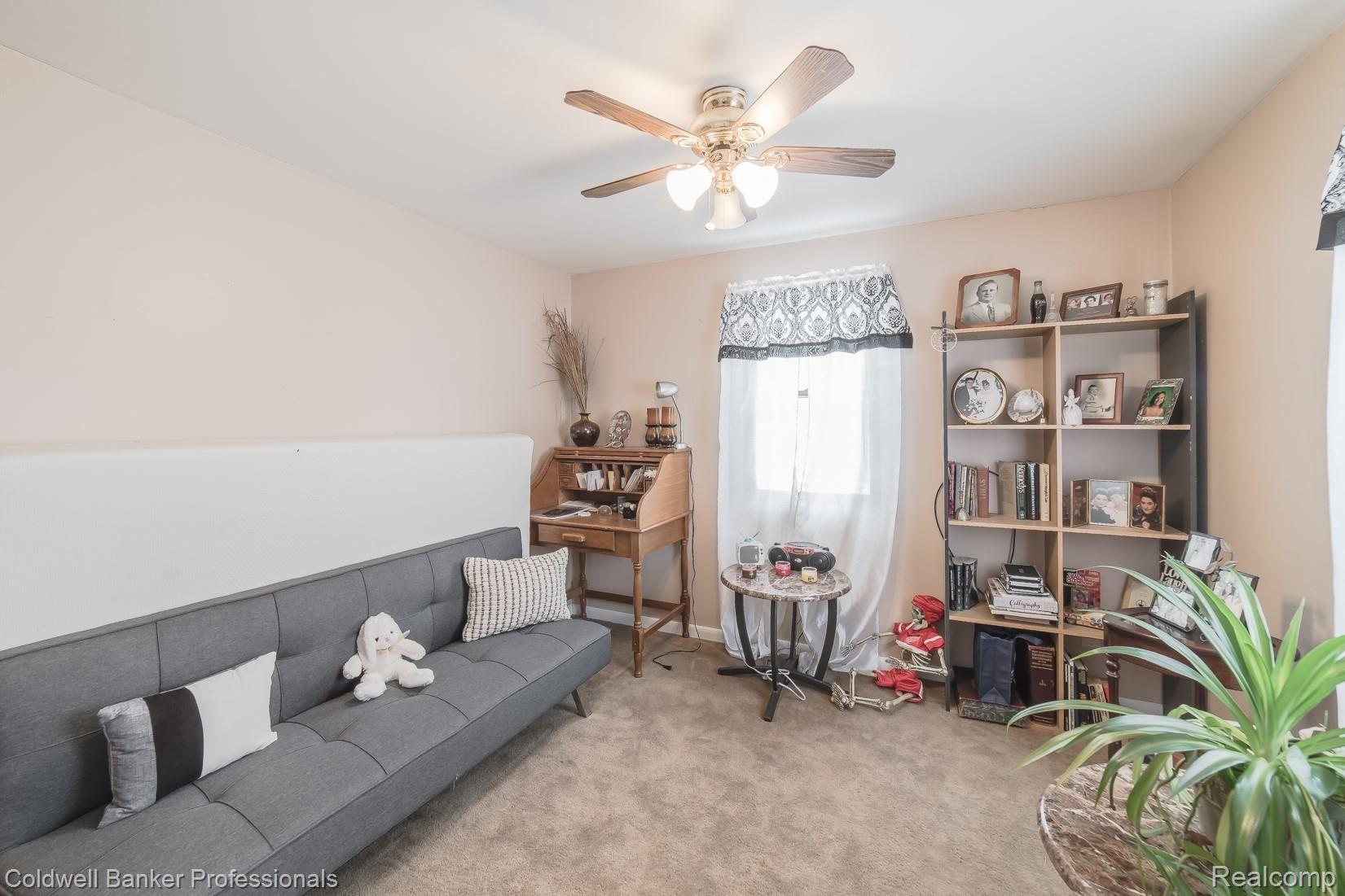 171 South Elba Road Lapeer, MI 48446 - Photo 17 of 26 171 S Elba Rd-18.jpg