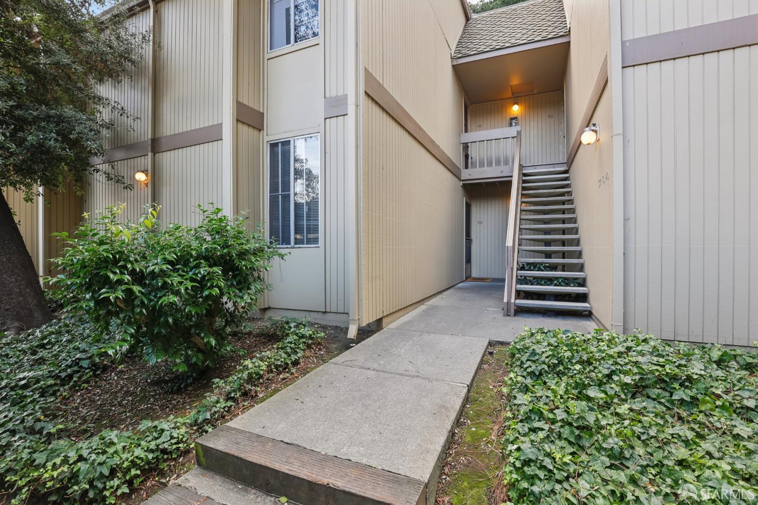 505 Cypress Point Drive, Unit 40 Mountain View, CA 94043 - Photo 12 of 34 a view of a entrance of the house