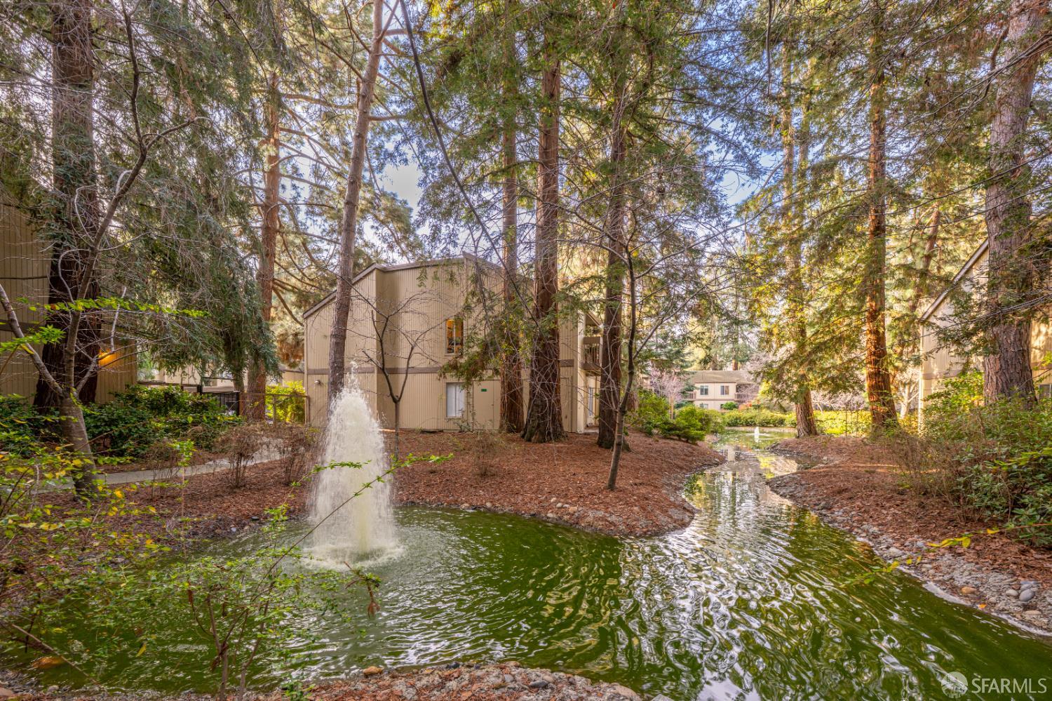 505 Cypress Point Drive, Unit 40 Mountain View, CA 94043 - Photo 31 of 34 a view of yard