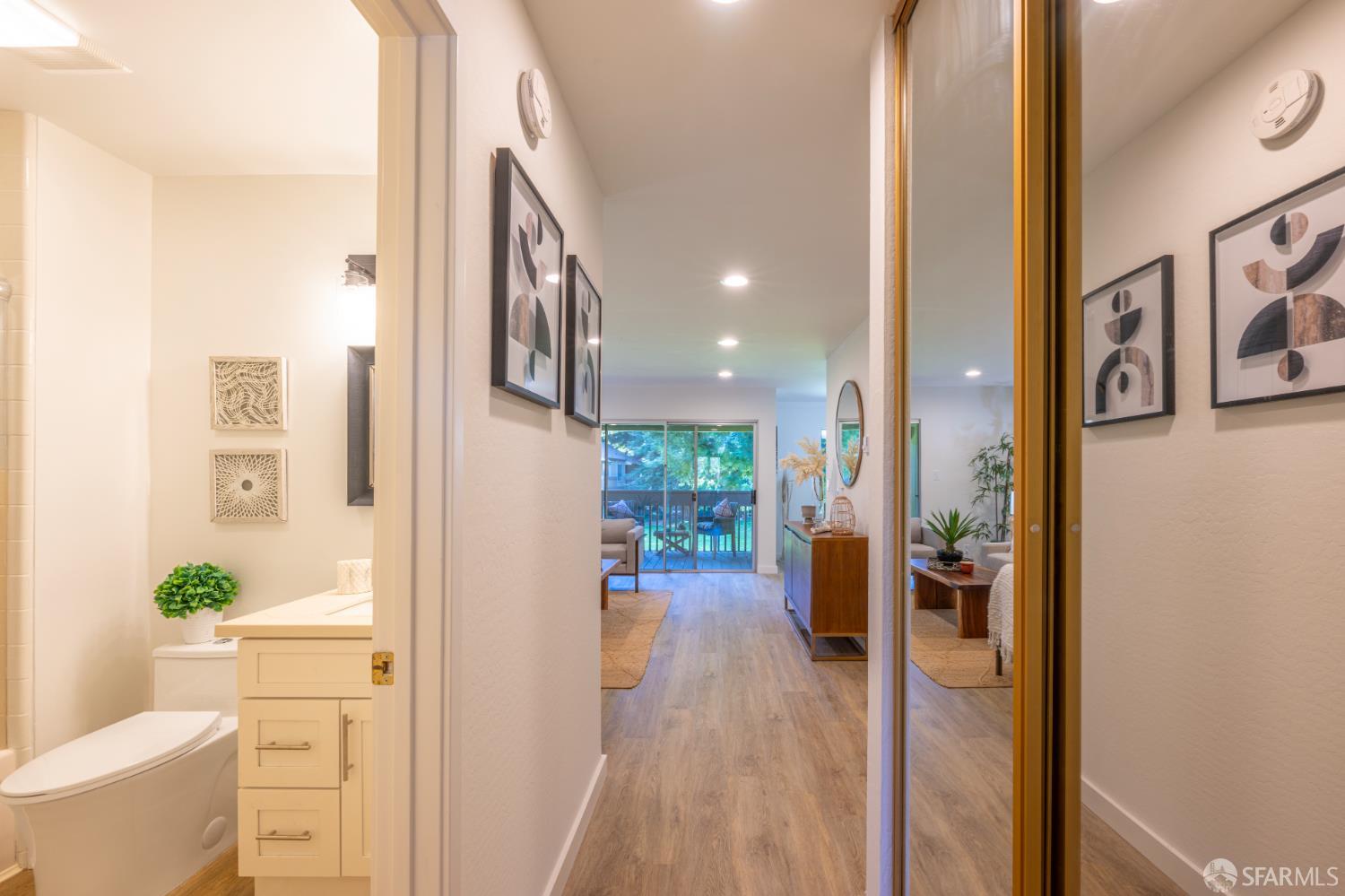 505 Cypress Point Drive, Unit 40 Mountain View, CA 94043 - Photo 8 of 34 a bathroom with a bathtub and a toilet