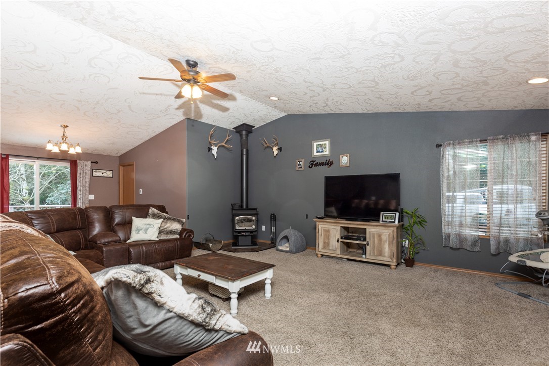 154 Ness Road Castle Rock, WA 98611 - Photo 8 of 21 Gallery Image 8
