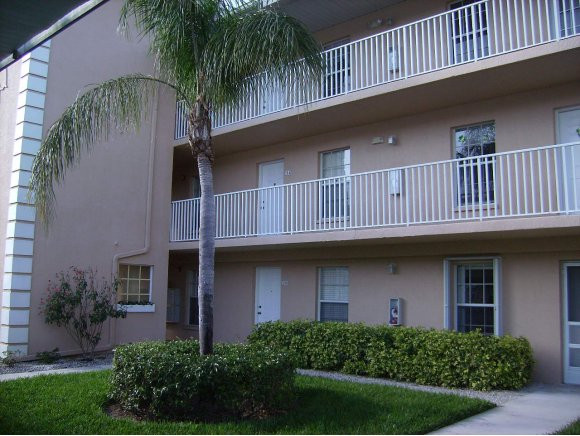 St, Unit 304 Naples, FL 34109 - Photo 1 of 14 Photo 1