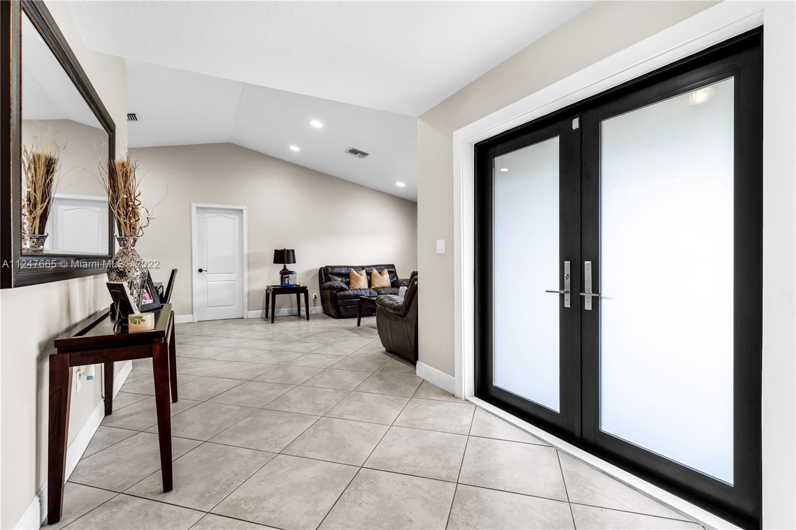 11809 Southwest 95th Street Miami, FL 33186 - Photo 5 of 25