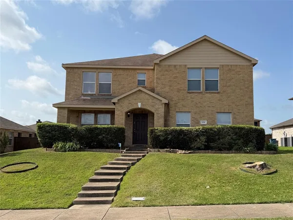 $2,795 | 604 Trillium Lane, DeSoto, TX 75115