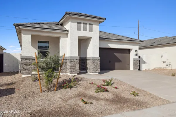 $459,990 | 25453 West Fraktur Road, Buckeye, AZ 85326