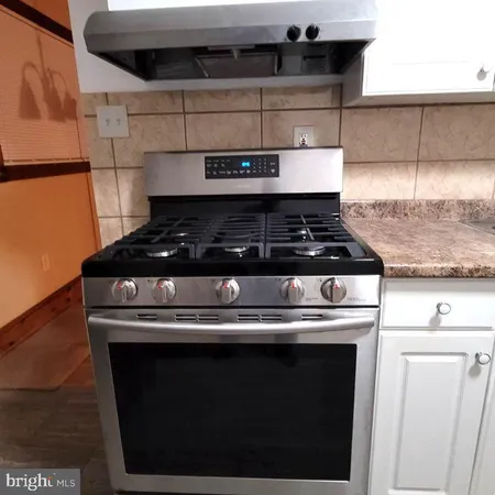 $1,875 | 1055 Kenwood Avenue, Camden, NJ 08103