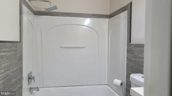 $1,875 | 1055 Kenwood Avenue, Camden, NJ 08103