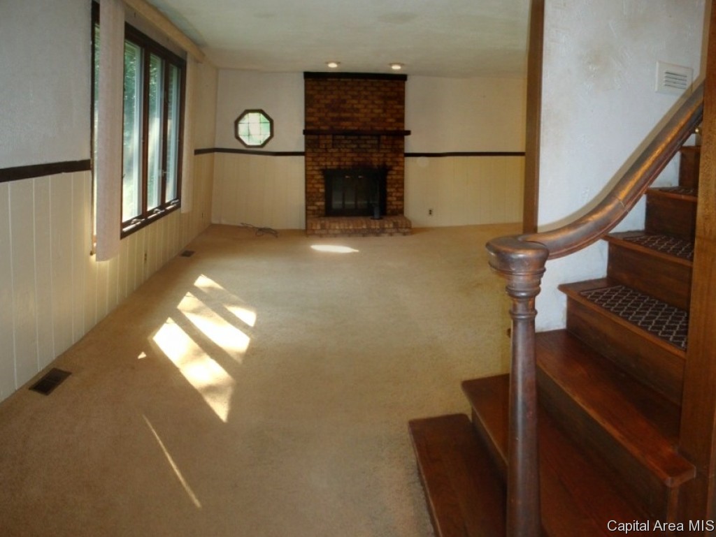 113 Goldenrod Lane Springfield, IL 62707 - Photo 10 of 20 Gallery Image 10