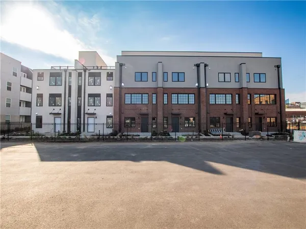 $1,175,000 | 521 East 19th Street, Kansas City, MO 64108