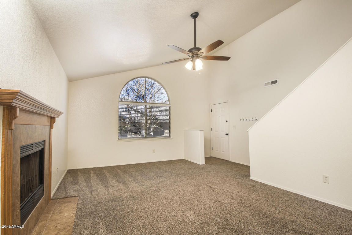 3227 Kyle Loop Flagstaff, AZ 86004 - Photo 5 of 22 05
