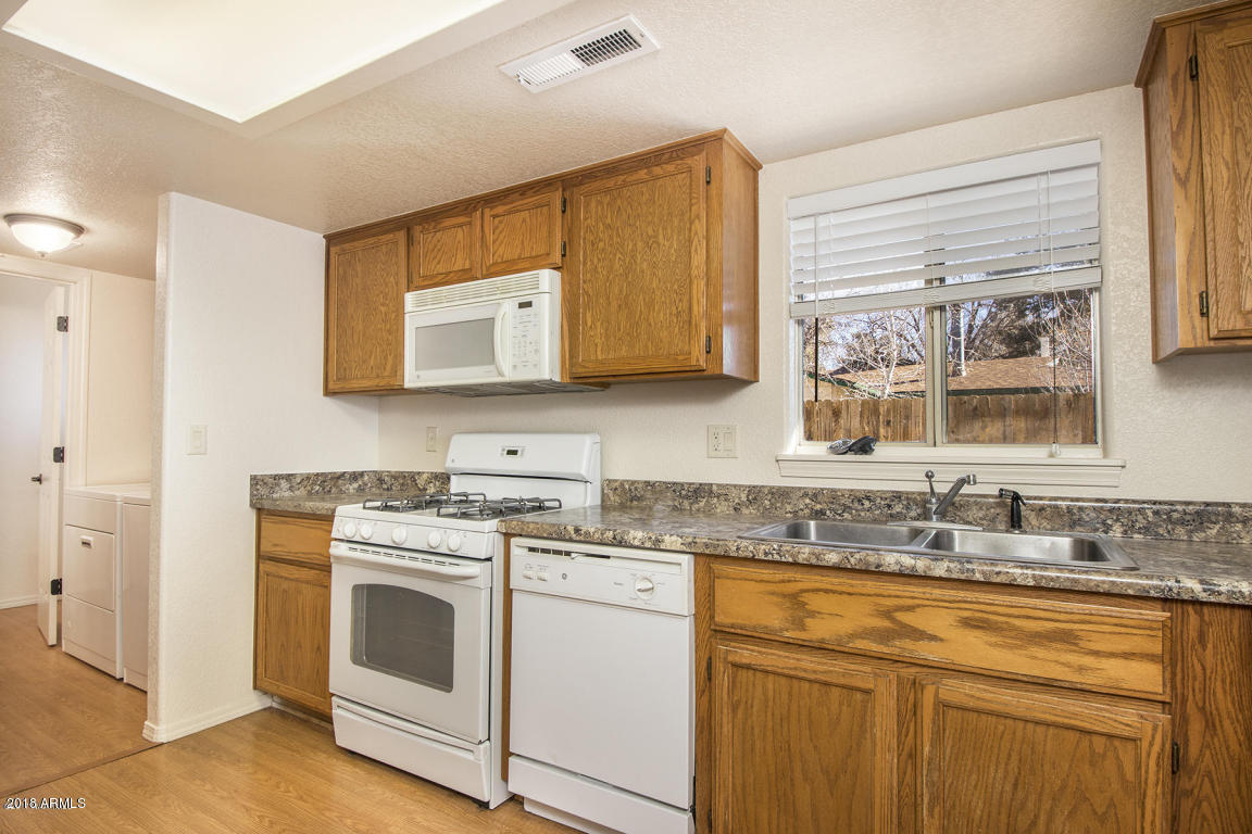 3227 Kyle Loop Flagstaff, AZ 86004 - Photo 8 of 22 08