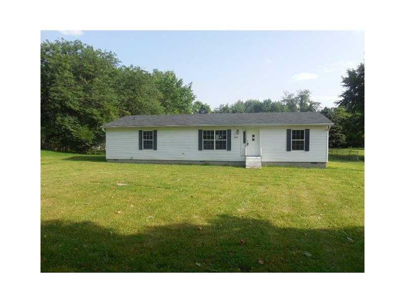 6106 West Mills Road Indianapolis, IN 46221 - Photo 1 of 17 Gallery Image 1