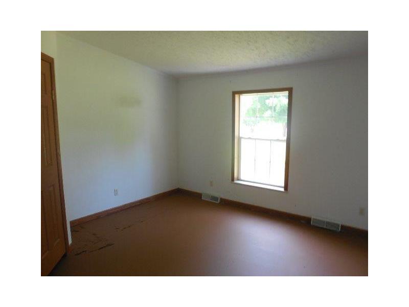6106 West Mills Road Indianapolis, IN 46221 - Photo 14 of 17 Gallery Image 14