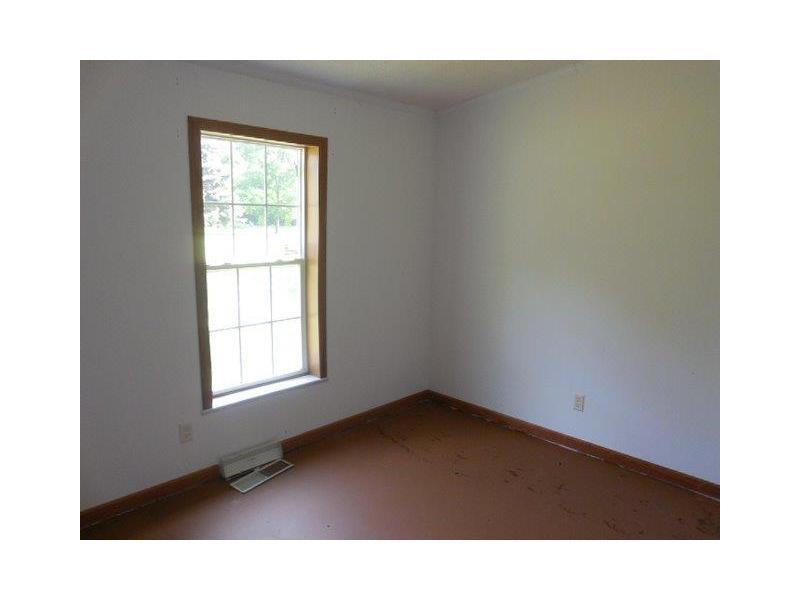 6106 West Mills Road Indianapolis, IN 46221 - Photo 16 of 17 Gallery Image 16