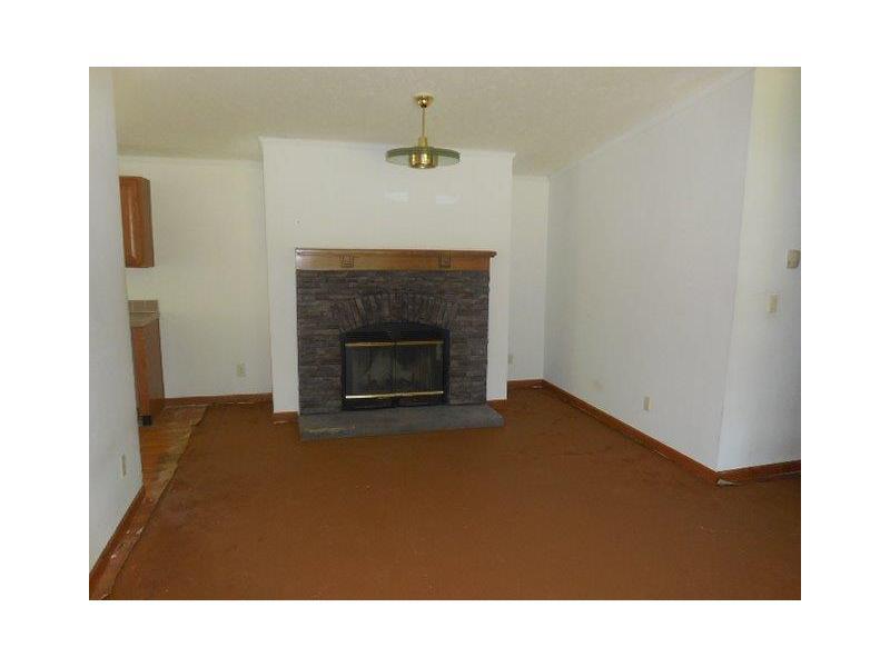 6106 West Mills Road Indianapolis, IN 46221 - Photo 6 of 17 Gallery Image 6