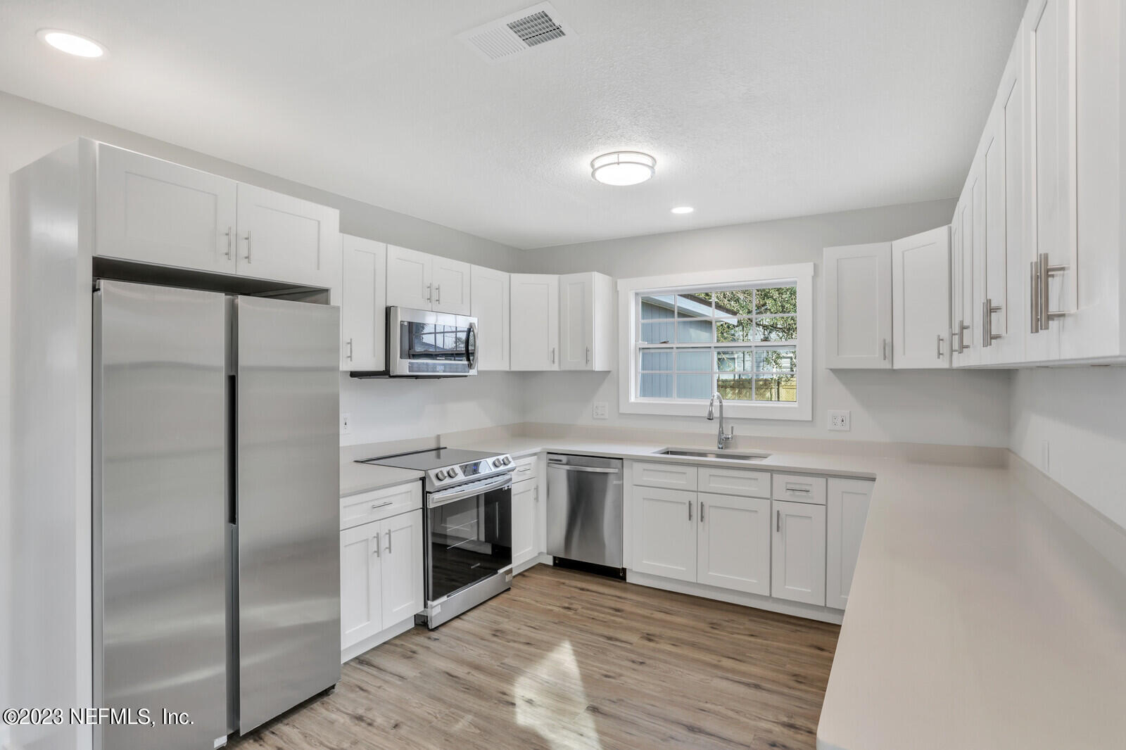 1923 Dean Road Jacksonville, FL 32216 - Photo 17 of 27 17_2P5A3518_mls