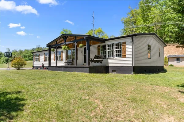 $275,000 | 152 Pioneer Ridge, Sparta, NC 28675