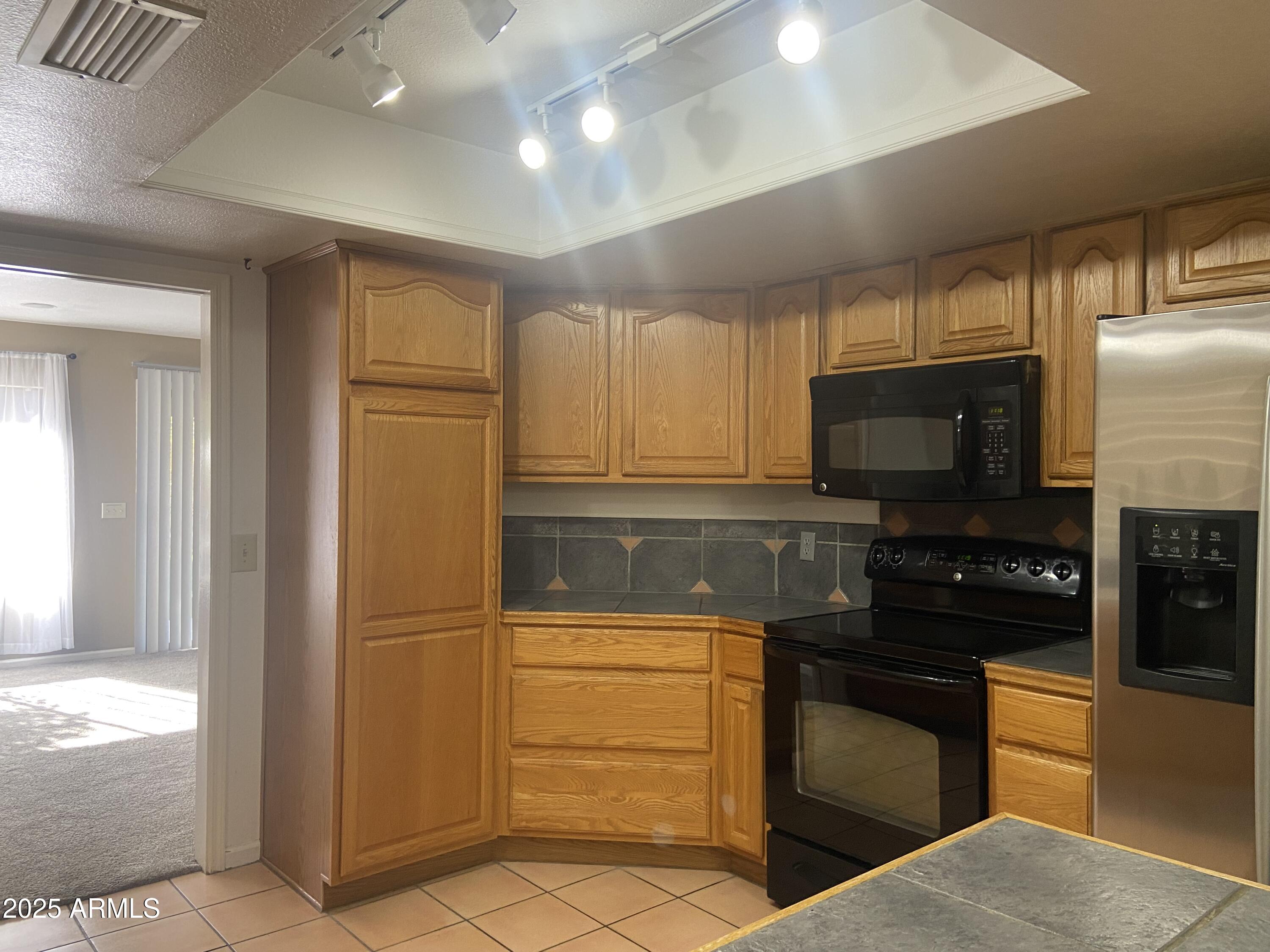 4325 East Greenway Lane Phoenix, AZ 85032 - Photo 5 of 20 IMG_3592