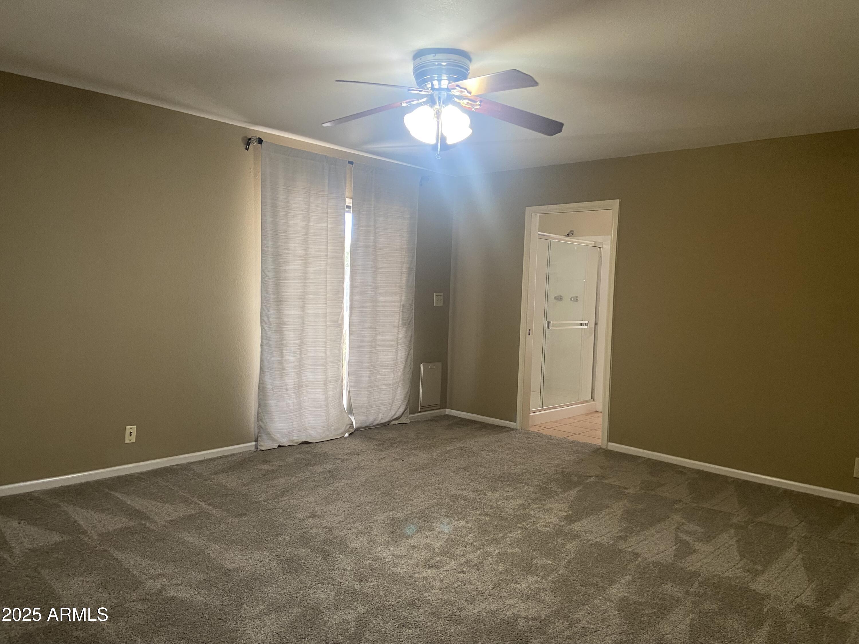 4325 East Greenway Lane Phoenix, AZ 85032 - Photo 9 of 20 IMG_3596