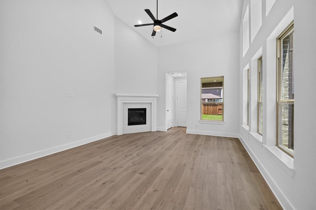 2064 Cuellar Way Van Alstyne, TX 75495 - Photo 8 of 22