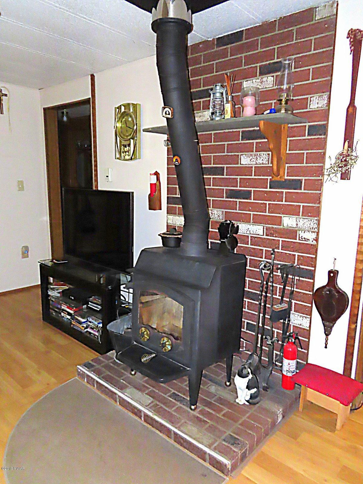 55 Ferris Road Hawley, PA 18428 - Photo 12 of 49
