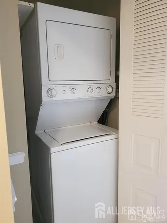$2,200 | 1022 Cricket Lane, Woodbridge, NJ 07095