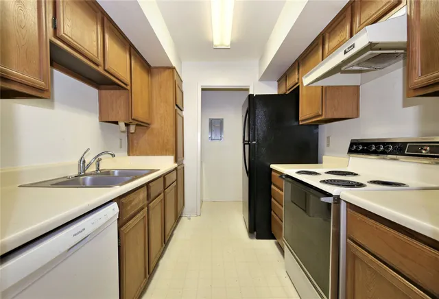 $1,395 | 2025 Augusta Drive, Unit 306, Houston, TX 77057