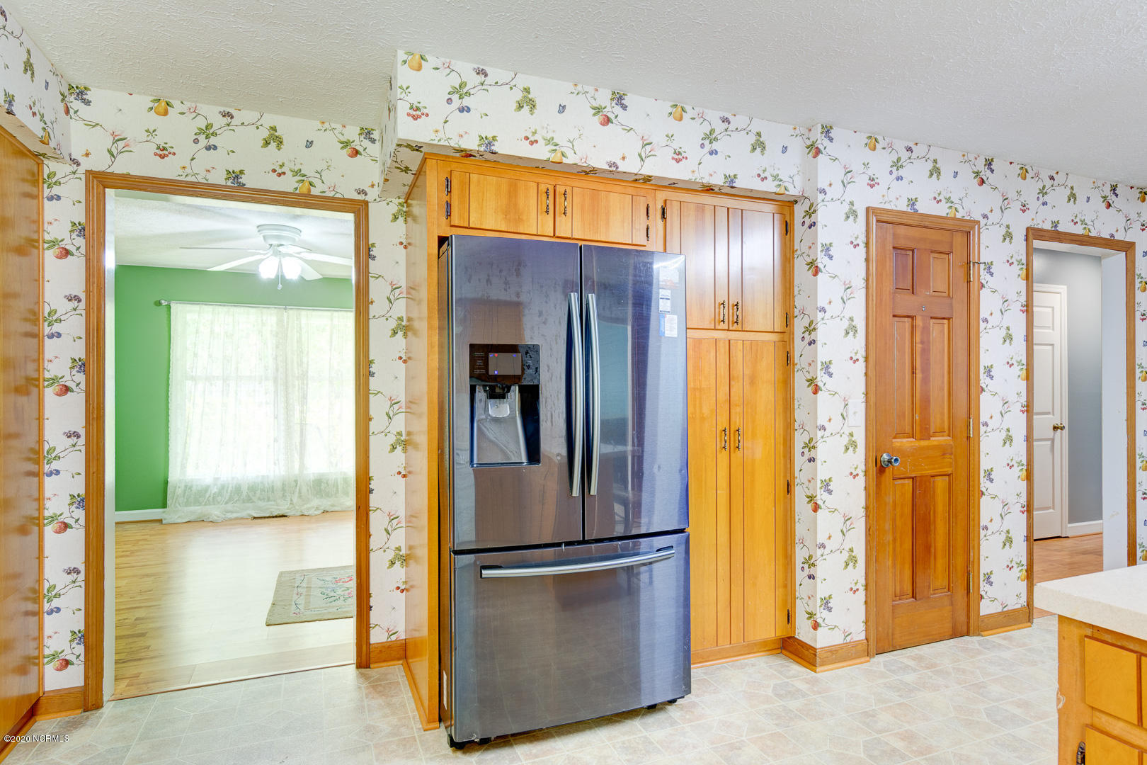 310 Mt Pleasant Road New Bern, NC 28560 - Photo 12 of 68 Kitchen - off of the Living Room