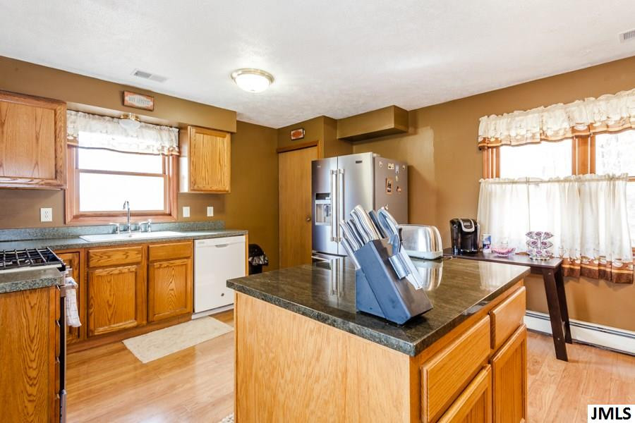 6261 Brooklyn Road Jackson, MI 49201 - Photo 4 of 36 Photo 4