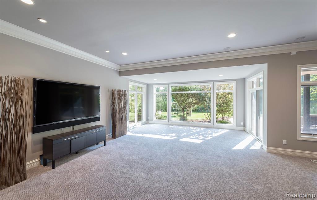 4524 Stoneleigh Road Bloomfield Hills, MI 48302 - Photo 37 of 48 Gallery Image 37