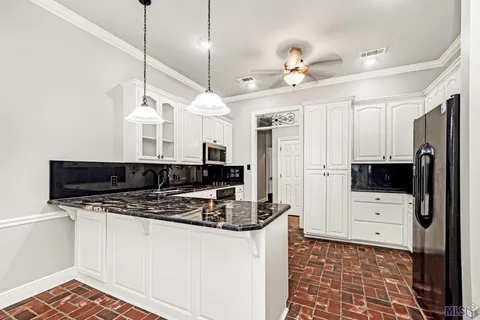 $369,200 | 8360 Bastille Street, Denham Springs, LA 70726