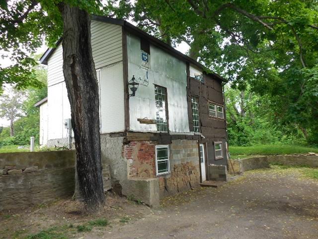 14580 Ridge Road North Huntingdon, PA 15642 - Photo 3 of 13 SIDE/REAR
