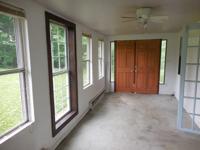 14580 Ridge Road North Huntingdon, PA 15642 - Photo 6 of 13 FAMILY ROOM